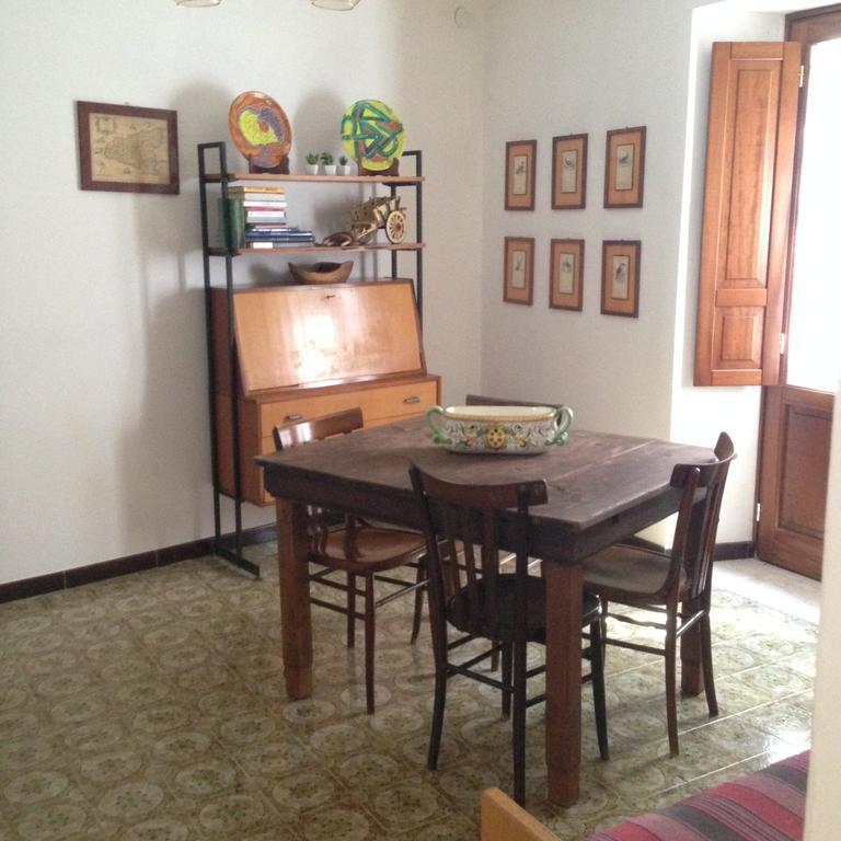 Apartmán Cortile Via Sales 11 Erice Pokoj fotografie